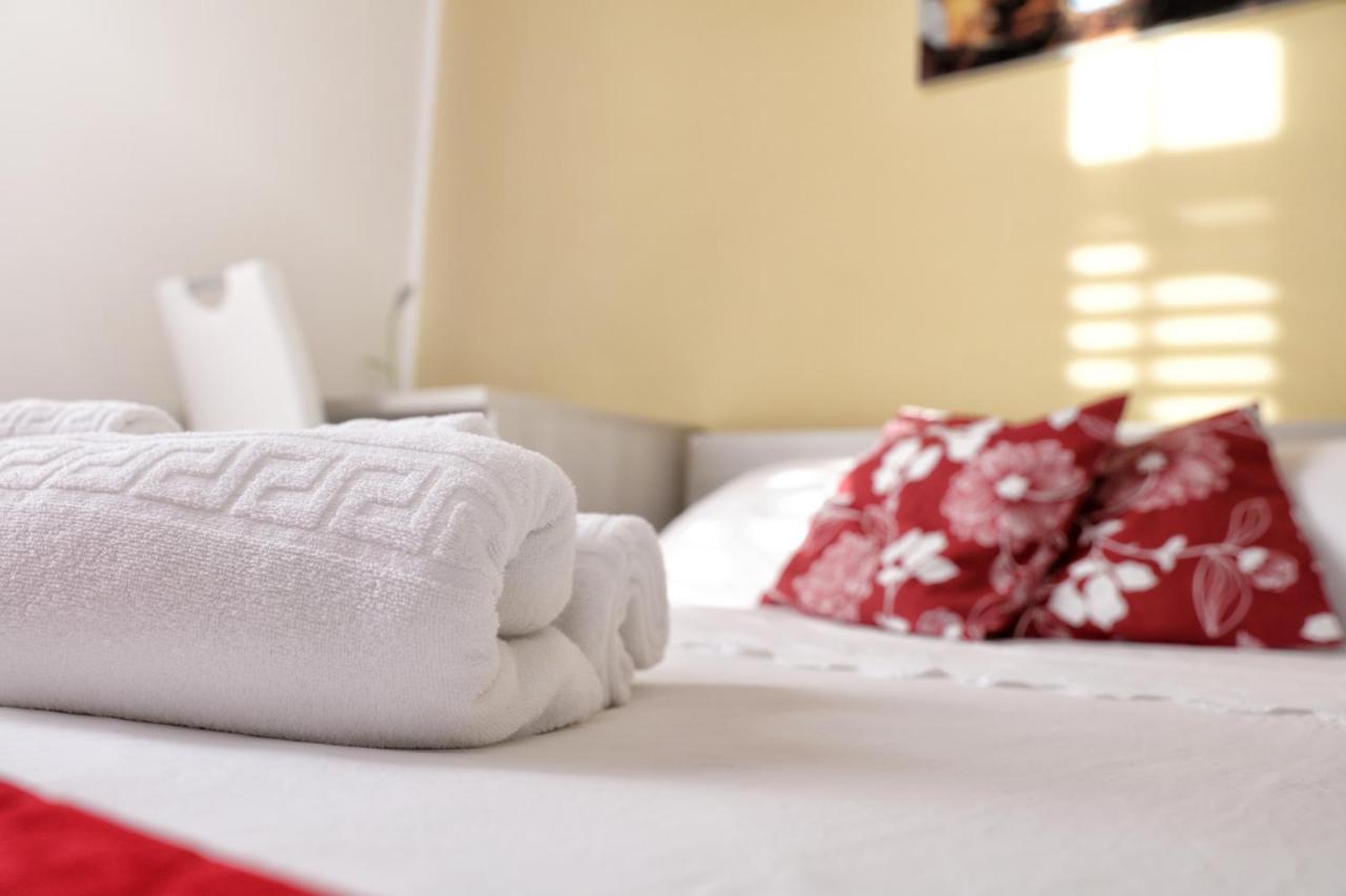 B&B Milena Paceco Bagian luar foto